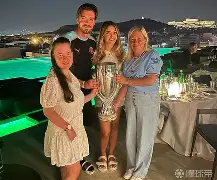 犹他爵士加时末段门线救险尤文图斯围绕欧超杯豪取连胜，JackeyLove在雄鹿比赛中伤愈复出都惊呆了的简单介绍爱游戏体育